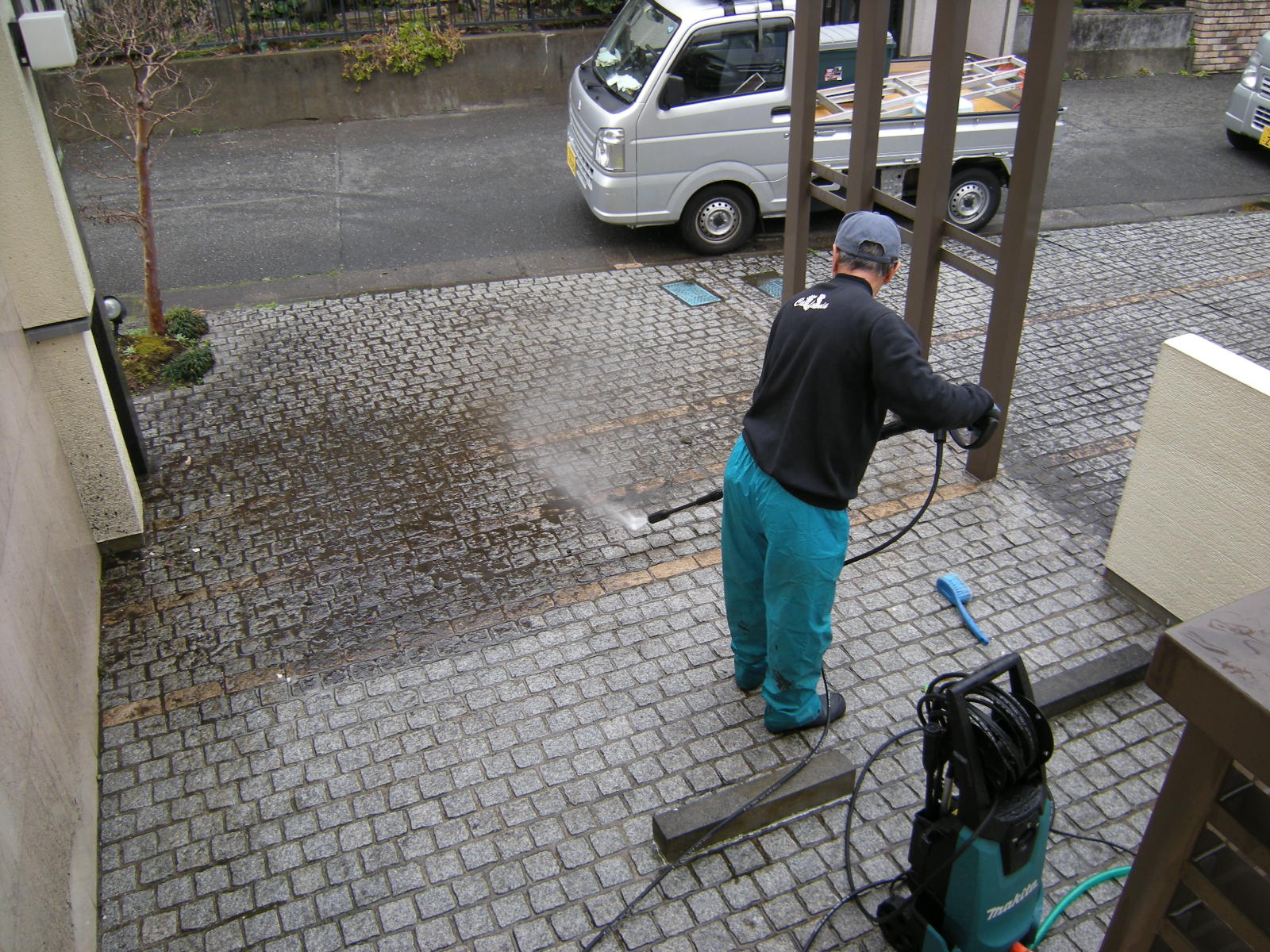茨城県境町 高圧洗浄 外壁 高圧洗浄機 コンクリ レンガ ブロック 車庫 玄関 門柱